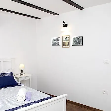 Tatil Evi Mala Bella
